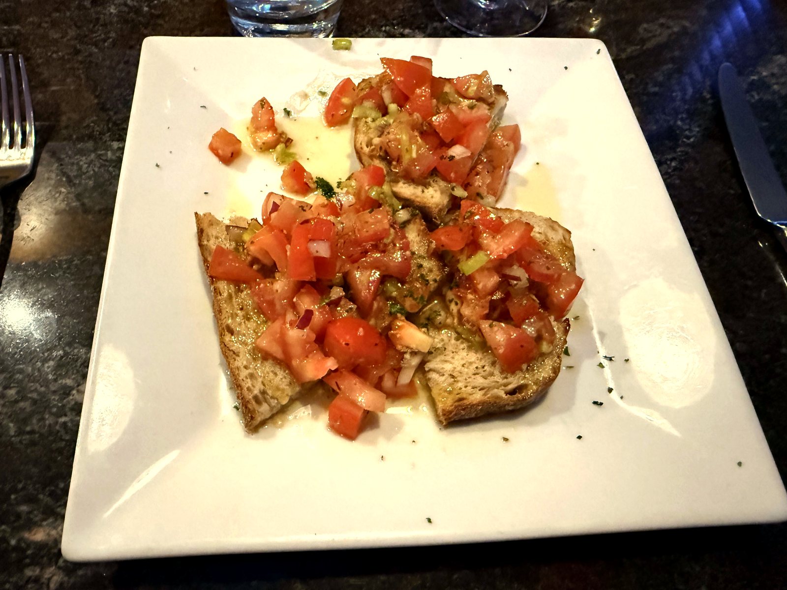 Bruschetta with fresh tomatoes